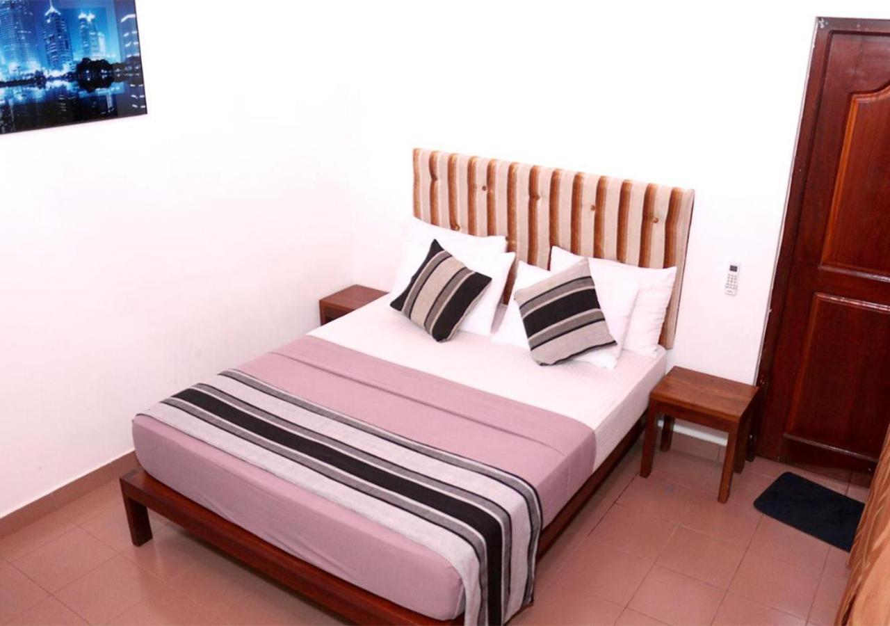 Cozy Inn Negombo Exteriör bild